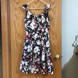 Black House White Market floral dress with POCKETS